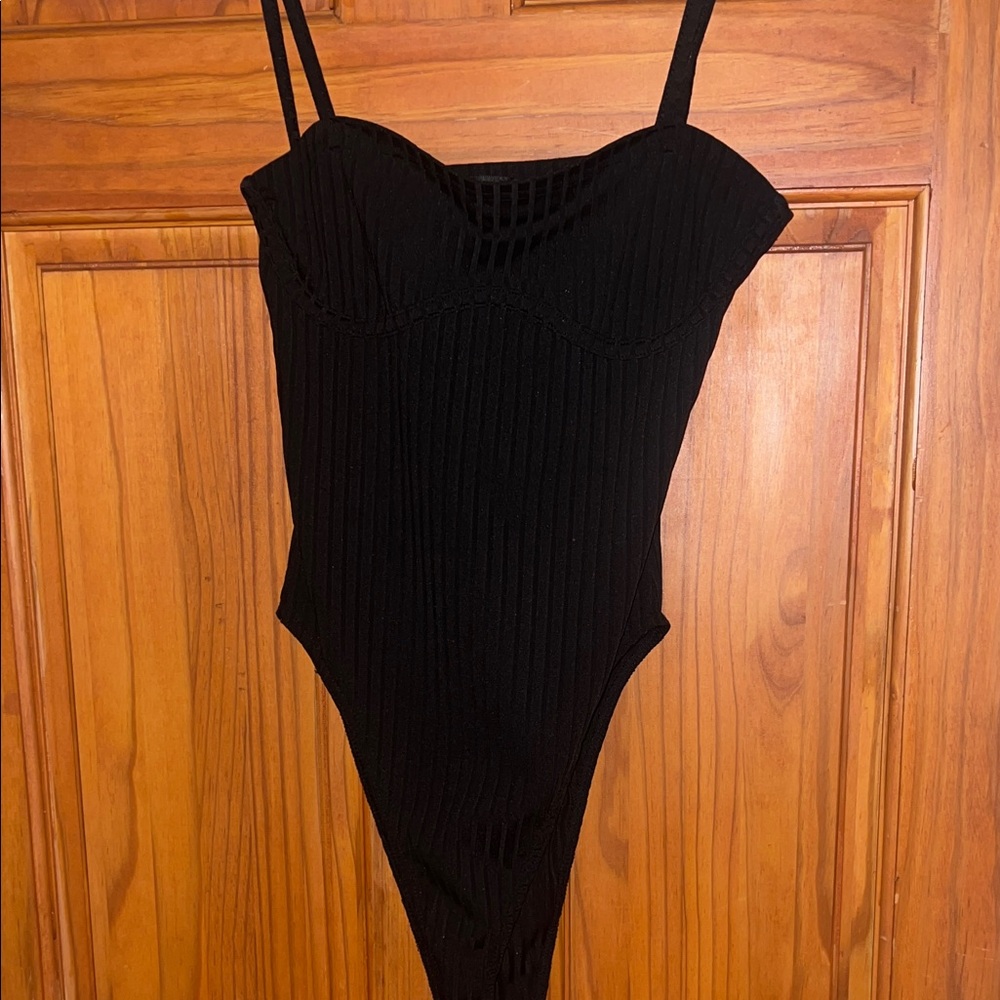 SHEIN Black Ribbed Scoop-Neck Bodysuit